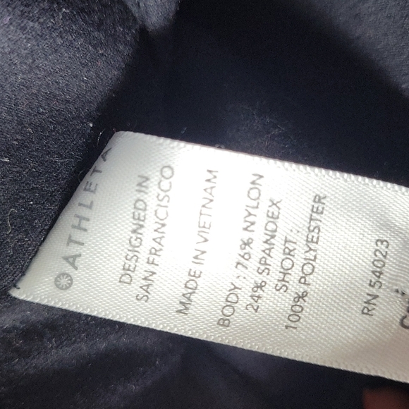 Athleta 2 in 1 Rainier Tight Shorts with Leggings SIze XLT XL Tall - Picture 12 of 15